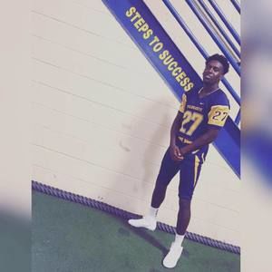 Meet your Posher, Devontai